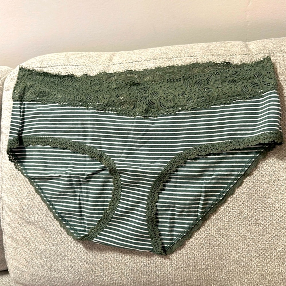 XL Aerie / lace / Green / Panties / Woman Brand new / Tag on /